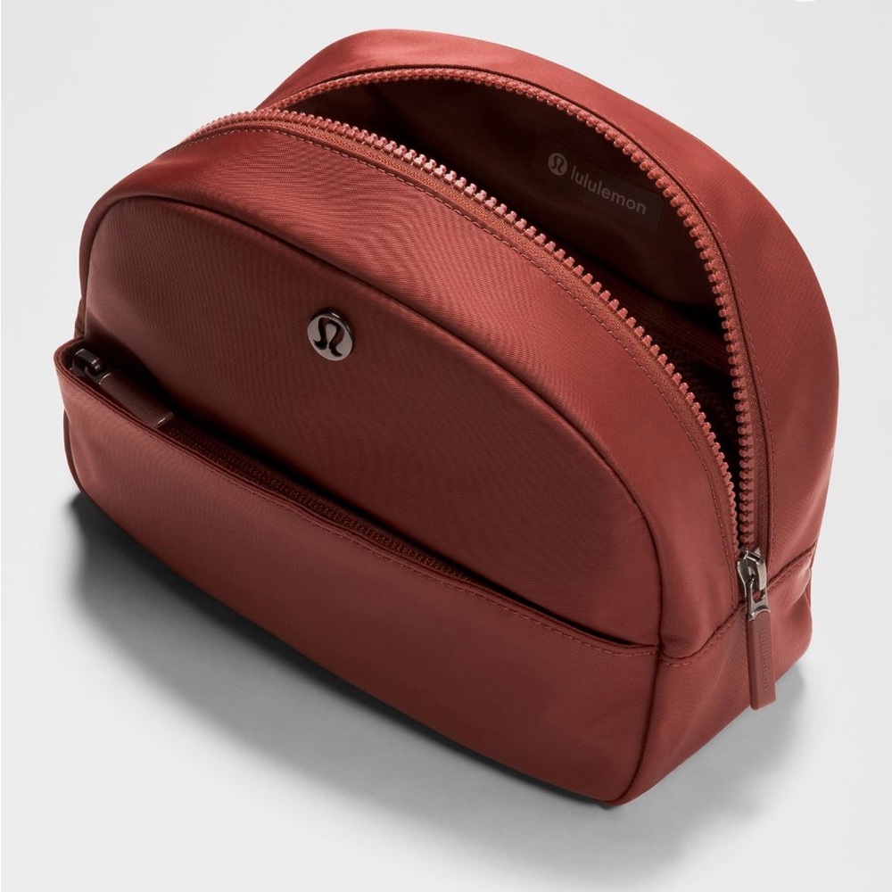lululemon athletica City Essentials Pouch in Burgundy/Rockwood NWT